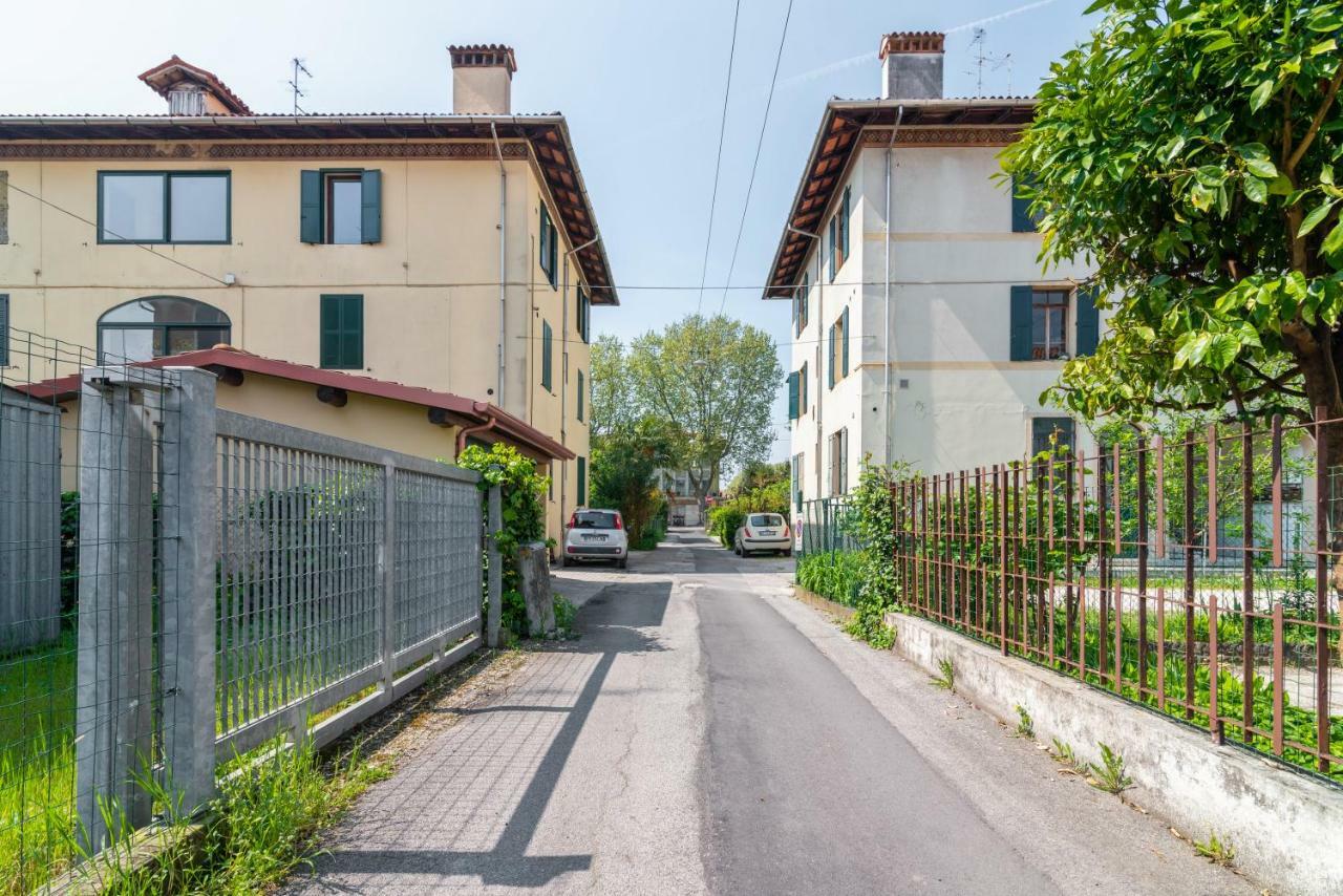 פאדובה Prato Della Valle Roomy Flat מראה חיצוני תמונה